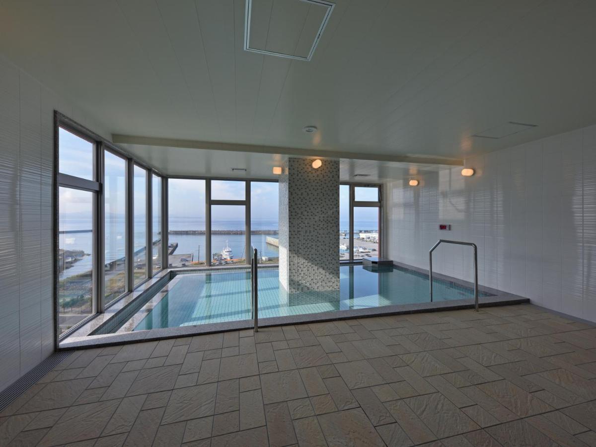 Green Rich Hotel Okinawa Nago Exterior foto